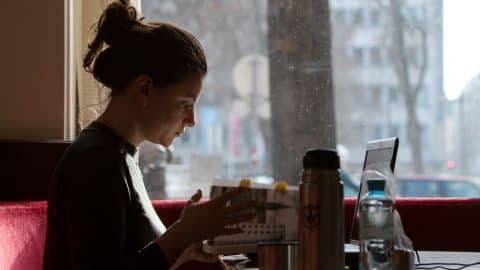 DHSFIVAT7KHJZK7FUDOKCLURQY